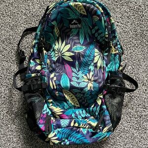 Venture Pal Tropical Leaf Backpack